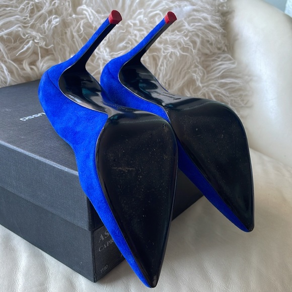 ‼️Clearout Price‼️ Electric Blue Suede Heels - Picture 8 of 10